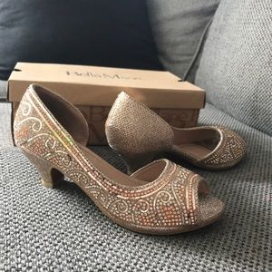 Bella Marie little girls gold heels